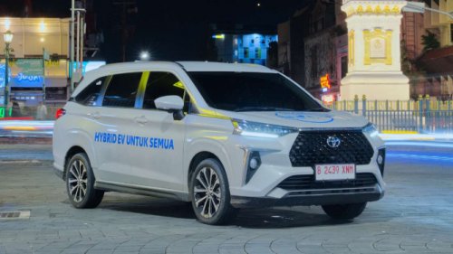Toyota Minta Maaf Karena Lamanya Pengiriman Veloz Hybrid
