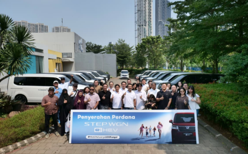 Top 20+ Pemilik Honda Step WGN e:HEV Senyum Lebar, Mobil Sudah Diterima di GIIAS 2025