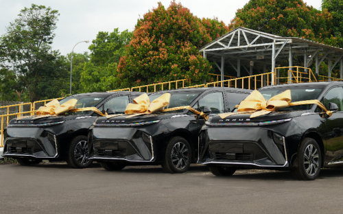 Maxus Indonesia Serahkan Unit Mifa 7 &amp; 9 ke Konsumen, Produksi Lokal TKDN 40 Persen