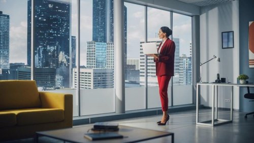 14% Pekerja Indonesia adalah Female Breadwinners, Apakah Itu?