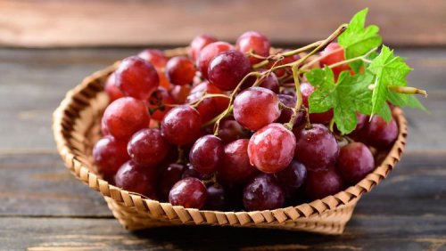 Anggur Red Globe dan Pear Century Sale Mulai Rp5 Ribuan di Transmart, Yuk Borong Bun