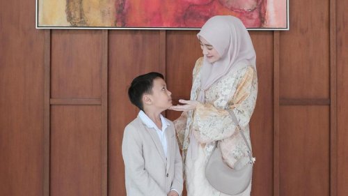 Curhat Larissa Chou Jadi Bunda di Usia Muda, Rasa Sakit Tak Penting Asal Anak Bahagia