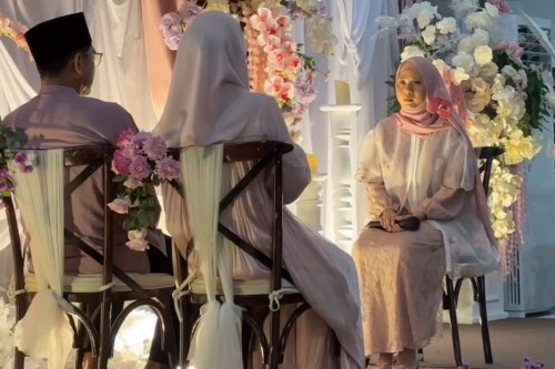 Top 5+ Outfit Nadin Amizah Saat Pengajian Jelang Pernikahan, Nuansa Floral