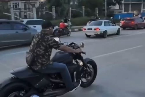 Viral Ketua DPRD Kepri Naik Moge Tanpa Helm, Ini Kata Pakar Safety