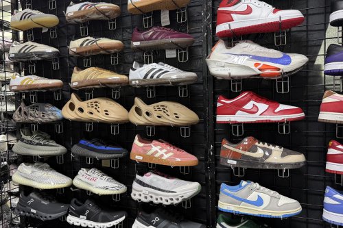 Top 5+ Rekomendasi Sneakers di Bawah Rp 1 Juta yang Bisa Jadi Pilihan di USS Yard Sale 2026