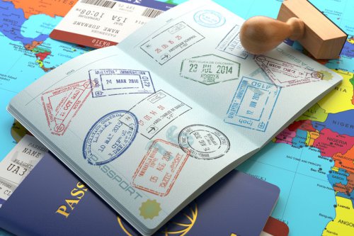 Paspor, paspor, imigrasi, Imigrasi, paspor rusak, visa Schengen, Visa Schengen, visa schengen, Ciri-ciri Paspor Rusak yang Bisa Ditolak Negara Tujuan, Jangan Sepelekan!
