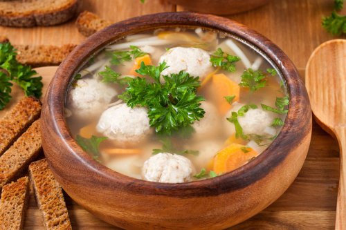 Resep Sup Bakso Tahu Bayam, Cocok Disantap saat Musim Hujan