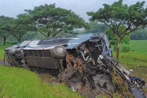 Kronologi Kecelakaan Bus di Tol Ngawi, 34 Korban Luka-luka