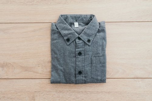 Top 5+ Kesalahan Saat Memakai Baju Linen di Usia 50-an, Bikin Terlihat Kusut
