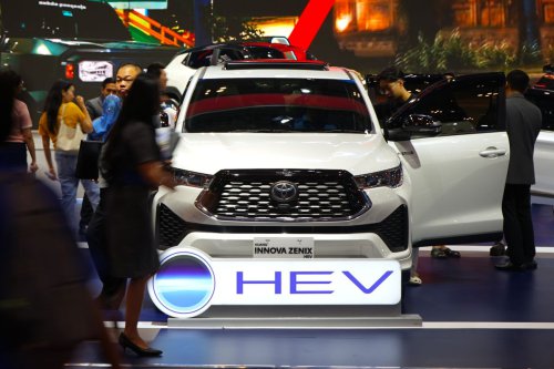 Daftar MPV Hybrid Terlaris di Indonesia, Innova Zenix Masih Terlaris
