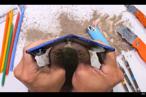 Samsung Galaxy Z Fold 7 Bikin Perusak Gadget Capek Sendiri, Sulit Rusak meski Dibakar dan Digores