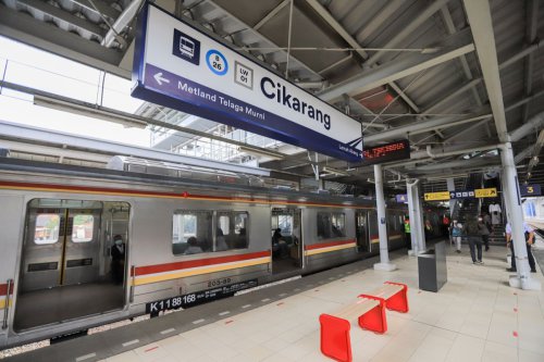 Rute Favorit Warga Bekasi Raya: Cikarang-Manggarai via Bekasi, Stasiun yang dilewati KRL Cikarang&ndash;Manggarai, Update Jadwal KRL Cikarang-Manggarai April 2025, Cara Naik KRL dari Cikarang ke Jakarta Tanpa Ribet, Jadwal KRL Cikarang-Manggarai April 2025, Keberangkatan Terpagi hingga Paling Malam
