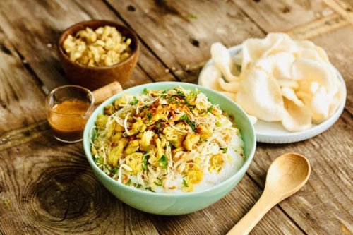 Cara Membuat Bubur Ayam ala Pedagang, Kuah Kaldu Gurih dan Topping Melimpah