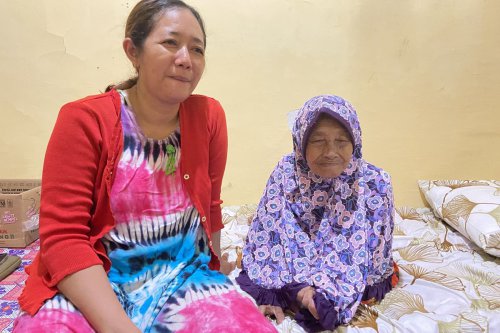 Kisah Nasikah, Lansia yang Disebut "Dibuang" Anaknya, Tinggal Berlima di Rumah 4x4 Meter