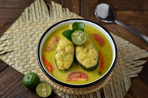 Resep Ikan Kuah Kuning Khas Maluku, Segar dan Bebas Amis!