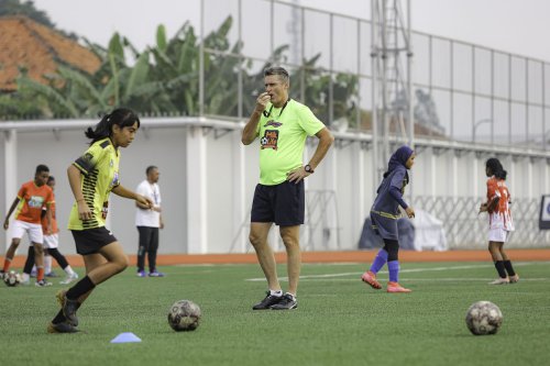 JSSL Singapore, Timo Scheunemann, Sepak Bola Usia Dini, sepak bola putri, jssl singapore 2025, jssl singapore 7s, Hasil JSSL Singapore 7&rsquo;s 2025, Tim Asuhan Timo Scheunemann Raih Runner-up