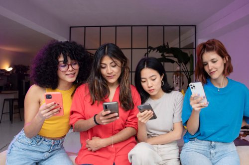 penggunaan gawai, kesehatan mental anak, kesehatan mental remaja, Penggunaan Gawai, Penggunaan Gawai Dikaitkan dengan Memburuknya Kesehatan Mental Remaja