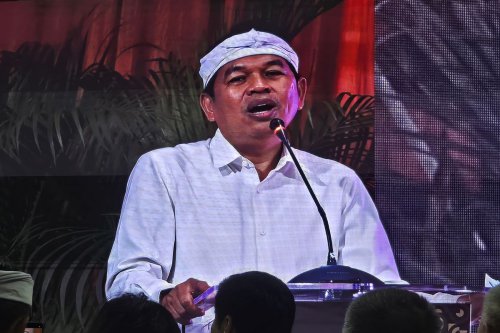 Dedi Mulyadi Janji Bangun Banyak Jembatan Usai Viral Pelajar Seberangi Sungai ke Sekolah