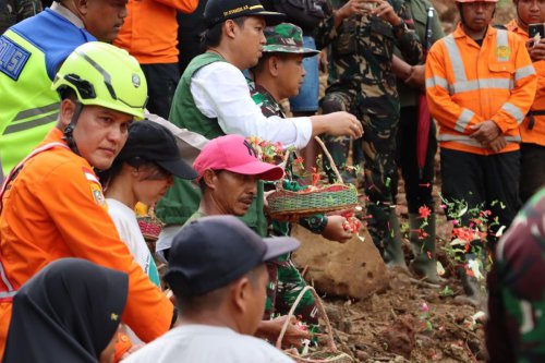 Hari ke-10 Pencarian Longsor Cilacap Berakhir, Dua Korban Dinyatakan Hilang