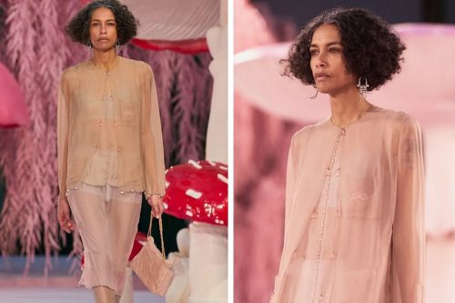 Mencuri perhatian di Paris Haute Couture Week, Latar belakang Stephanie Cavalli, Karier model yang berkembang di usia 40-an, Pengalaman membuka peragaan Chanel, Makna kehadiran model dewasa di panggung mode, Stephanie Cavalli, Model 49 Tahun Membuka Peragaan Chanel di Paris