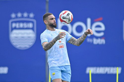 Susunan Pemain Persib Vs Malut United, Kurzawa di Bangku Cadangan