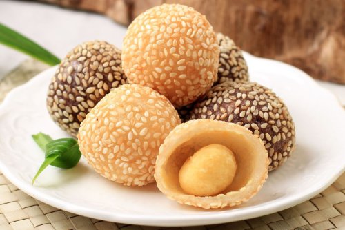 Cara Membuat Onde-onde Kacang Hijau Pakai 250 Gram Tepung Ketan, Empuk dan Kenyal!