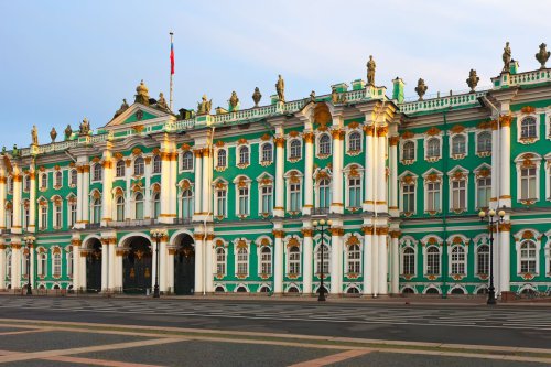 Pasar Bersejarah Era Soviet di St Petersburg Hangus Terbakar, Penyelidikan Dilakukan