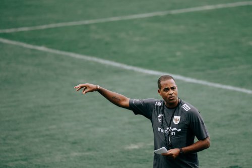 Timnas Indonesia, Kualifikasi Piala Dunia 2026, Indonesia vs China, Patrick Kluivert, Branko Ivankovic, Indonesia Vs China, Indonesia Vs China: Garuda Waspada, Kluivert Tak Remehkan Tim Naga