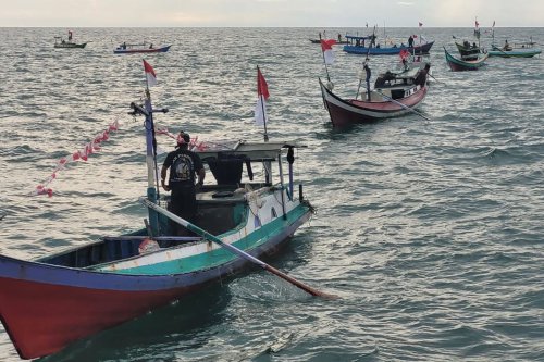 BMKG Prediksi Gelombang Tinggi hingga 4 Meter, Basarnas Imbau Nelayan Selat Sunda Waspada