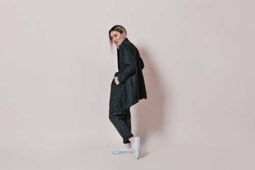 4 Inspirasi Outfit Kerja Gaya Old Money yang Elegan dan Timeless