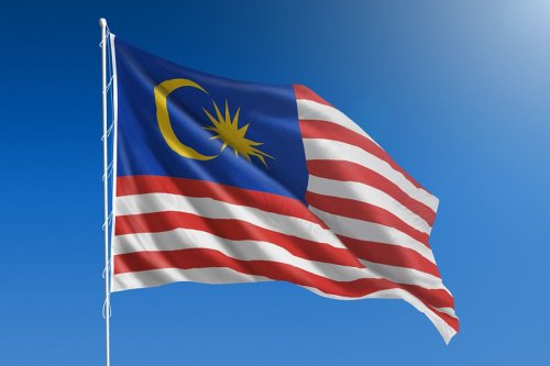 Kronologi Penyiksaan dan Upaya Melarikan Diri, Berjuang Menyelamatkan Diri dengan Merosot Melalui Pipa, Pendampingan dari KBRI dan Proses Hukum, Tanggapan dari Duta Besar Indonesia, Imigrasi dan Perlindungan Pekerja Migran, WNI Sumatera Barat Kabur dari Penyiksaan Majikan di Malaysia, Diselamatkan Damkar