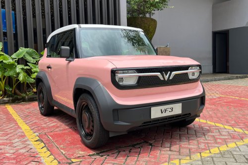 VinFast VF3 Diduga Patah Arm Usai Hantam Lubang Tol