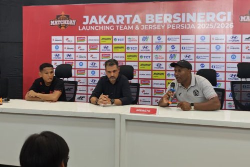 Arema FC, Timnas U23 Indonesia, Persija, ASEAN U23 Championship 2025, Piala AFF U23 2025, persija, persija jakarta, Super League 2025/2026, Pelatih Arema FC Rindukan 3 Pilar Timnas U23 Indonesia Usai Tumbang dari Persija
