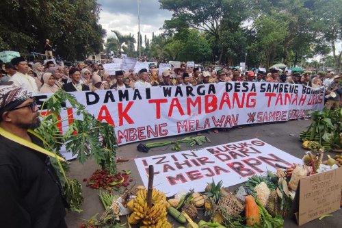 Kades Menghilang Saat Desa Sambeng Menolak Tambang, Warga: Awale Debat Jebule Minggat