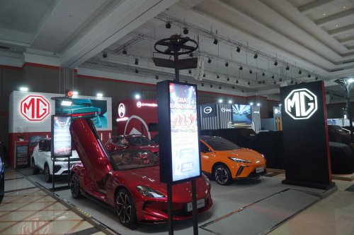 MG Hadir di Bandung: Pamer Cyberster hingga MG4 EV