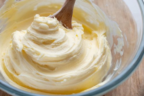 Resep Butter Cream, Bisa untuk Cupcake dan Cake