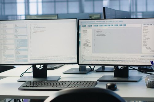 Pasokan RAM Langka, Pasar PC Global Justru Tumbuh di Akhir 2025