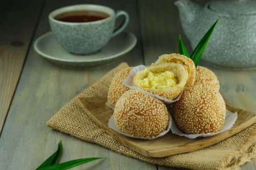 Cara Membuat Onde-Onde Wijen yang Tidak Meledak Saat Digoreng
