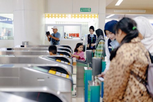Kartu Layanan Gratis, Kartu Layanan Gratis TransJakarta, Cara Naik Transjakarta, MRT, dan LRT Gratis untuk Karyawan Swasta di Jakarta