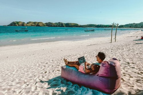 Indonesia Masuk Daftar Negara Termurah untuk Digital Nomad