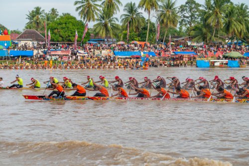 Festival Pacu Jalur 2025: Sejarah, Filosofi, dan Dampak Ekonominya