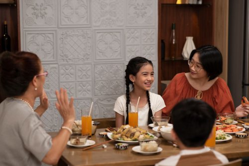 Benarkah Orangtua Punya Anak Kesayangan? Ini Hasil Penelitiannya