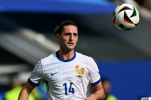 AC Milan Korbankan Satu Pemain Demi Salip Juventus Gaet Rabiot