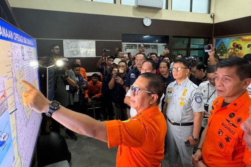 Live Streaming Pencarian Bangkai KMP Tunu Pratama Jaya di Selat Bali