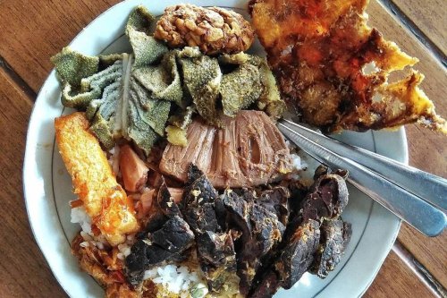 Dari Madura ke Malang, Ini Sejarah dan Resep Nasi Buk yang Melegenda