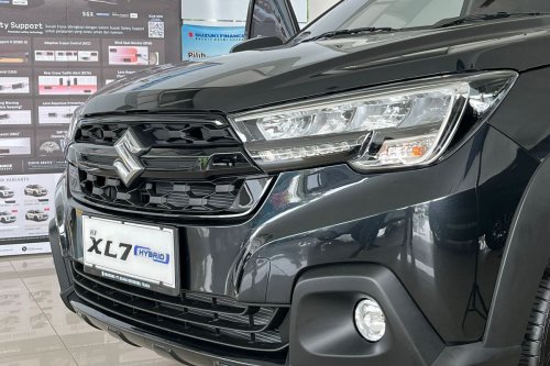 Begini Wujud Suzuki XL7 Hybrid Alpha Kuro