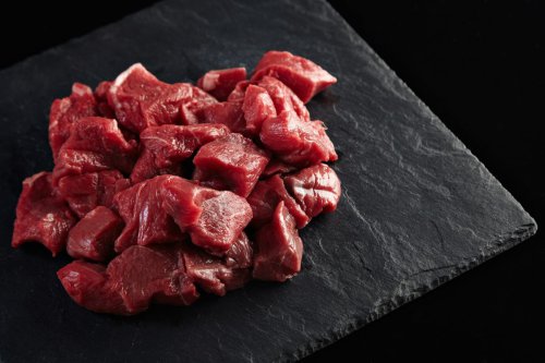 Benarkah Daging Kambing Bikin Darah Tinggi? Ini Penjelasan Dokter