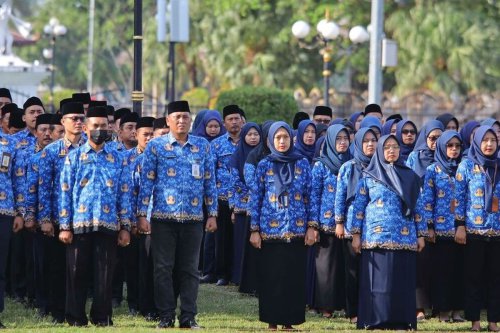 Target Kinerja Lebih Ketat dan Sanksi Teguran, Jadwal Pelaksanaan dan Evaluasi WFA&nbsp;ASN Pemkot Solo, Pelaksanaan WFA: Kerja Tim dan Target Output Harian, Dafta OPD Terlibat dalam Uji Coba WFA ASN Pemkot Solo, Wali Kota Solo Tegaskan Adanya Pengawasan&nbsp;, Pemkot Solo Mulai Uji Coba WFA ASN, Cek Jadwal Pelaksanaan dan Skema Pengawasannya