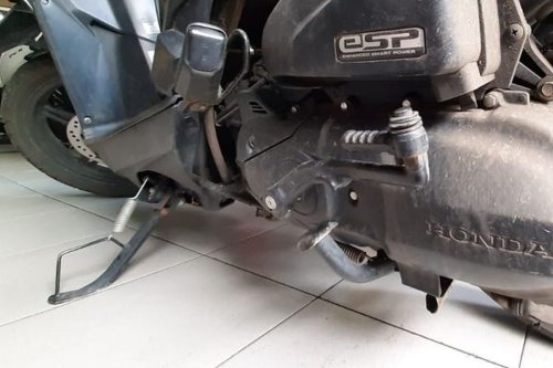 motor matik, standar samping, prosedur operasional, kerusakan aki, Cara Benar Mematikan Motor Matik agar Awet