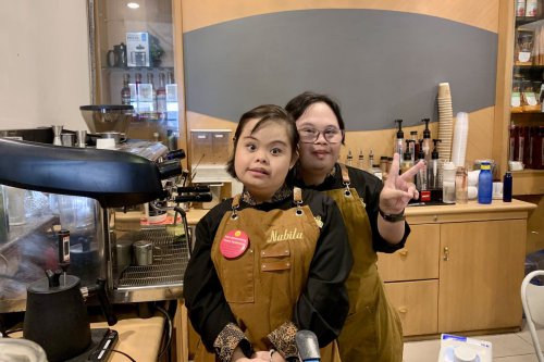 Kafe Ini Galang Beasiswa untuk Barista Kebutuhan Khusus di Yogyakarta